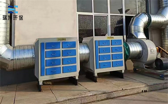 ���O(sh��)�Gɫ���I(y��)���U�����̎���b�õ��P(gu��n)�I��ɫ